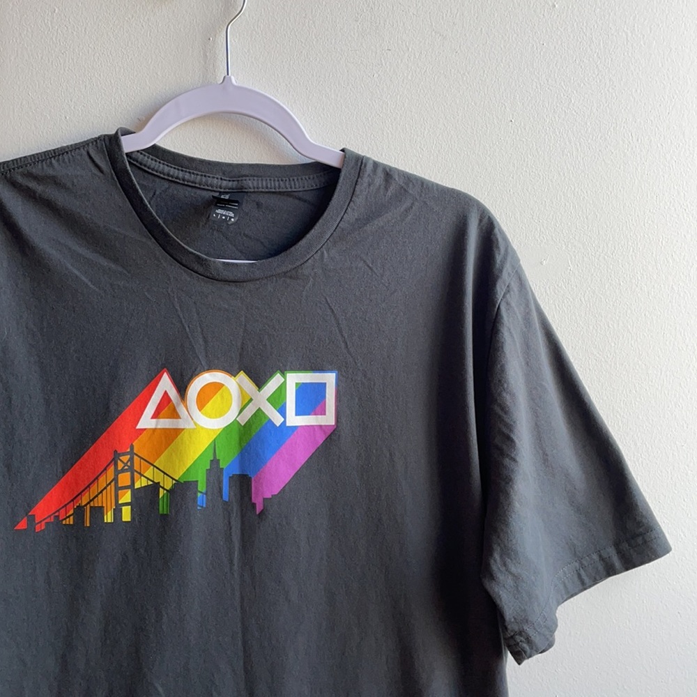Rainbow PlayStation T Shirt Large